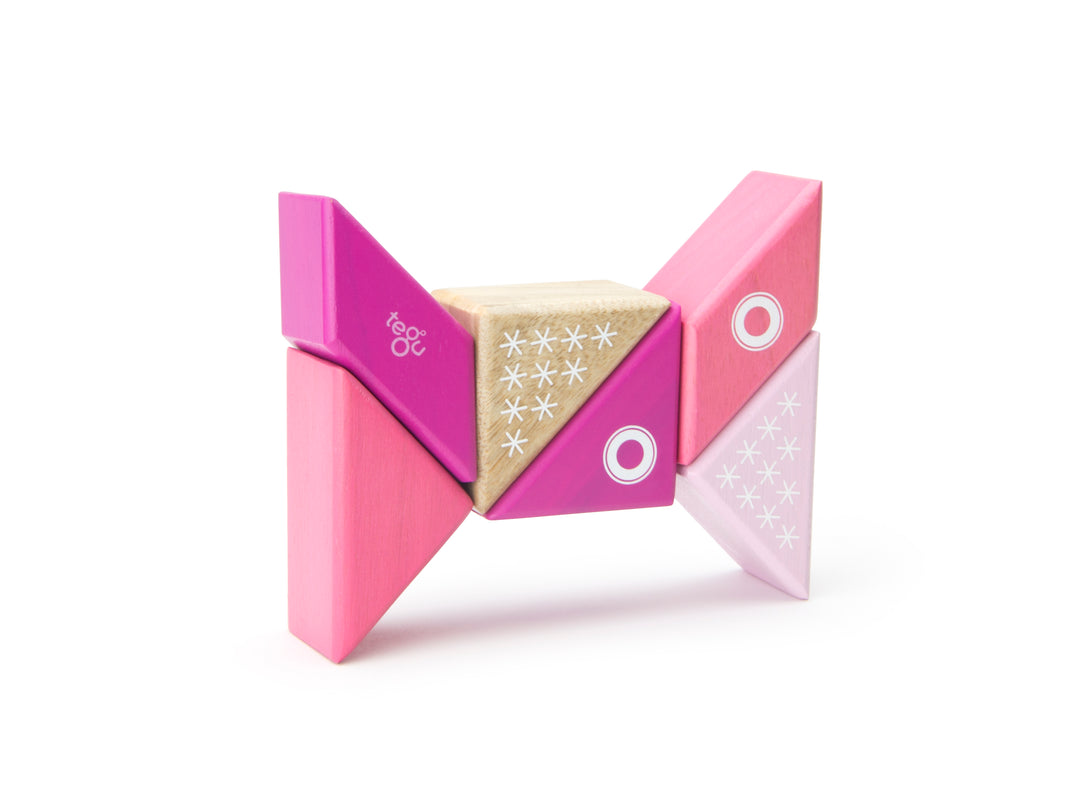 Travel Pals - Kitty Magnetic Wooden Blocks 6 pieces