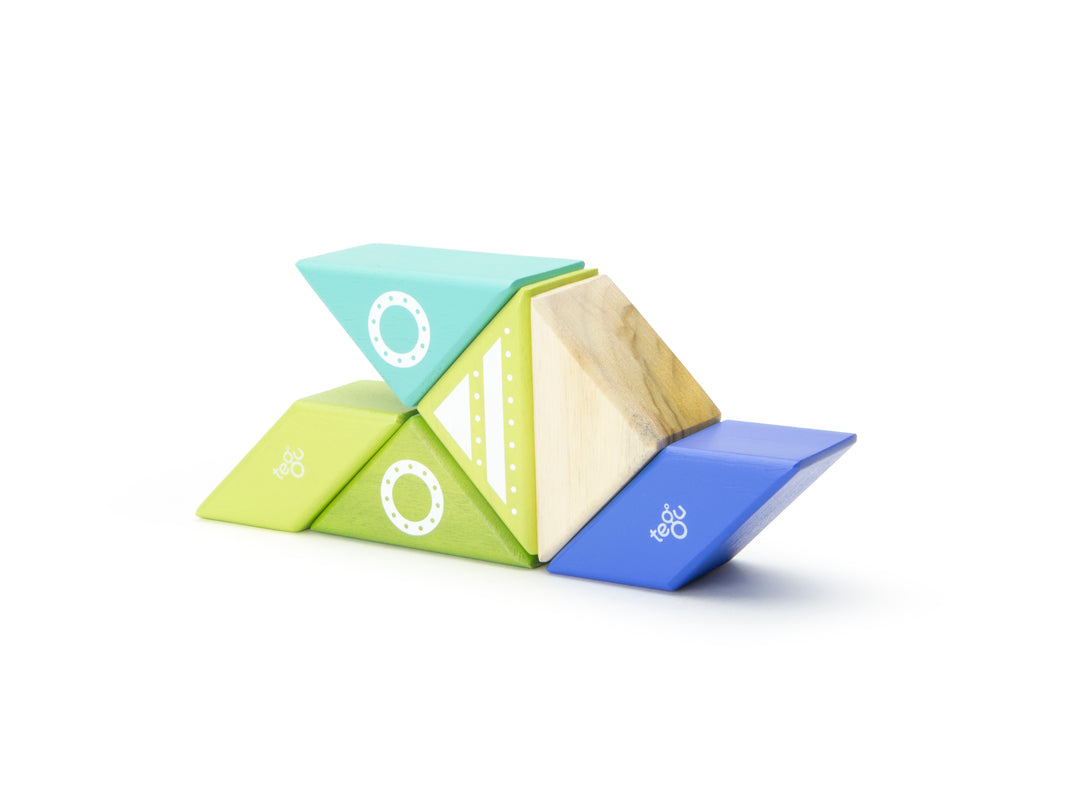 Travel Pals - Spaceship Magnetic Wooden Blocks 6 pieces
