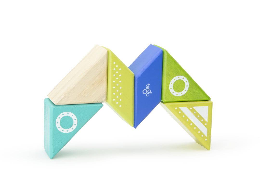 Travel Pals - Spaceship Magnetic Wooden Blocks 6 pieces