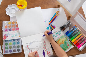 Tiny Easel Painter Box