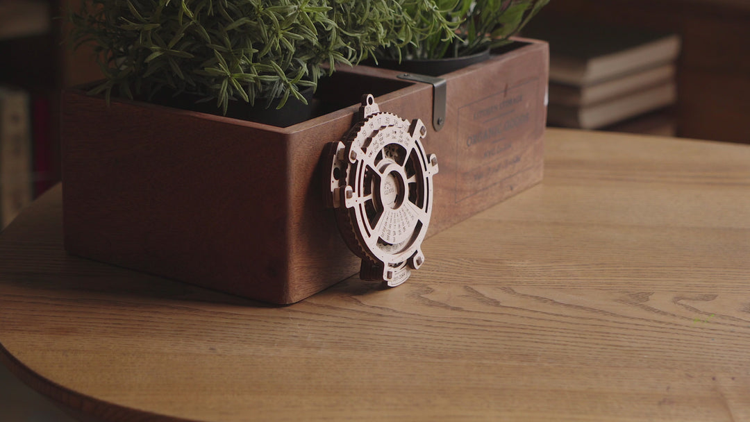 UGears Date Navigator